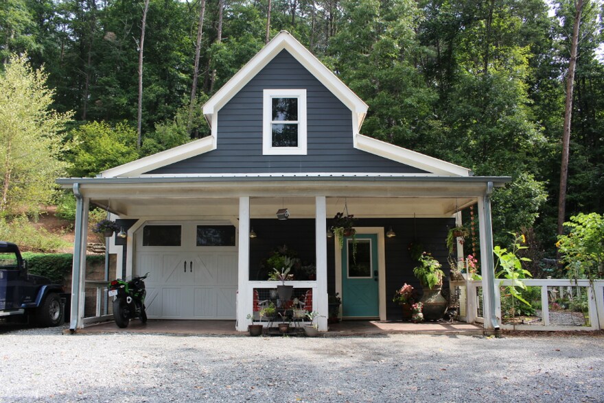 203 Lucky Horse Ln, Lake Lure, NC 28746 - House Rental in Lake Lure, NC |  Apartments.com