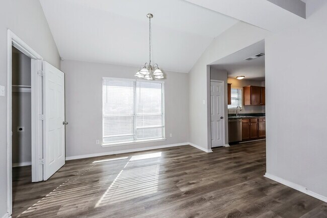 Foto del edificio - 1401 Misty Dr