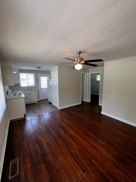 Building Photo - 313 Kersey Dr
