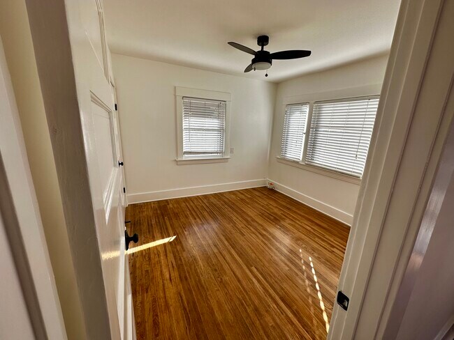 Foto del edificio - 610 N Avenue 54