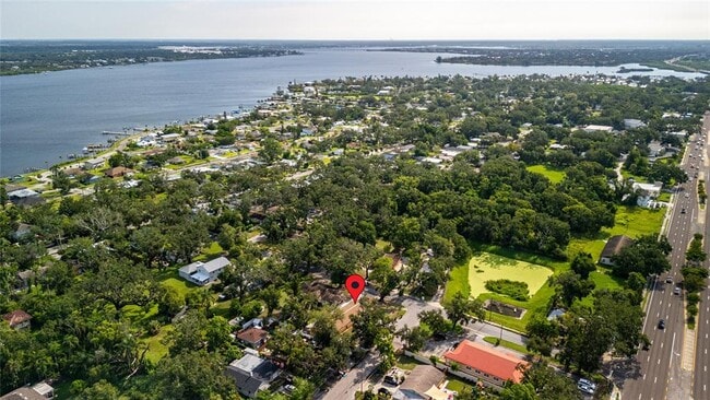 Building Photo - 1735 4th Ave E