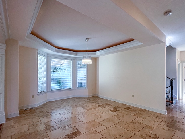 Building Photo - Bright & Beautiful Forest Heights Home with Gourmet Kitchen, Bonus Space & Private Cul-de-Sac Set...