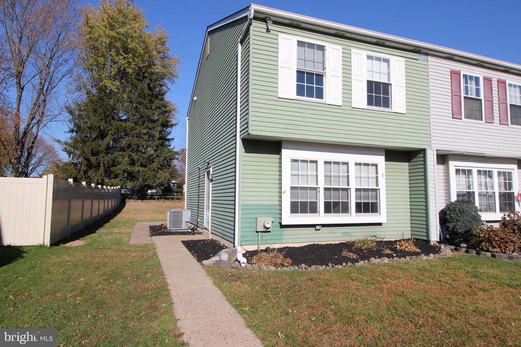 17 Fieldstone Ln, Horsham, PA 19044 House Rental in Horsham, PA