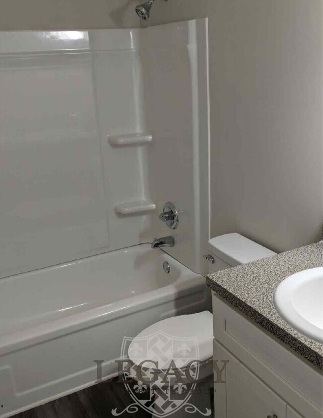 Photo - 1308 Searcy St House