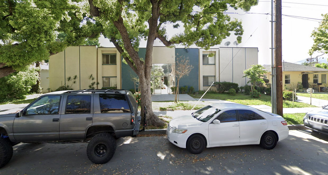 Front of the building - 1020 W Angeleno Ave