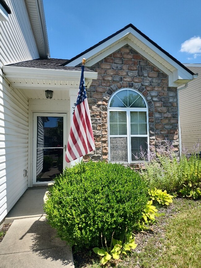 Building Photo - 3888 Winding Twig Dr