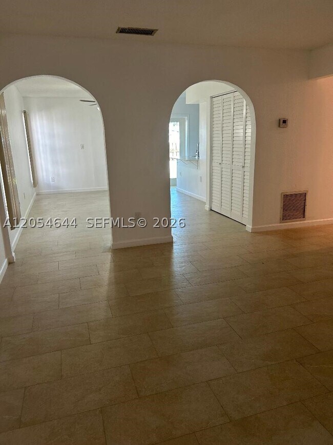 Building Photo - 20901 SW 103rd Pl