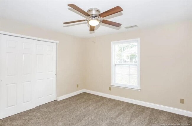 Building Photo - 956 Littleton Dr