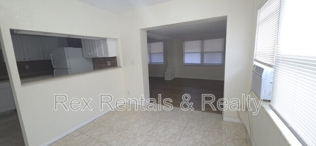 Photo - 6559 Bougainvilla Ave S House