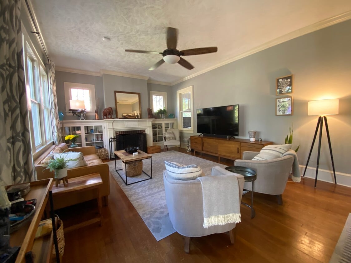 1423 Raeford Rd, Fayetteville, NC 28305 House for Rent in