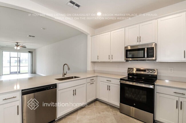 Building Photo - 2235 Dragonfruit Wy