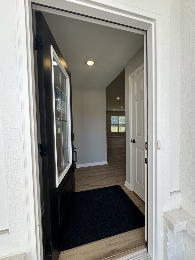 Building Photo - 17458 Ebling Trl