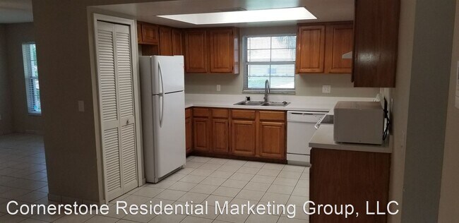 Building Photo - 3 br, 2 bath House - 1776 Bavon Dr.