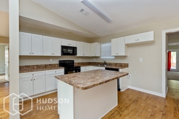 Foto del edificio - NOW AVAILABLE! 6037 Adams Rd, Macclenny, F...