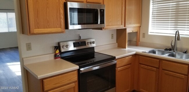 Building Photo - 9395 E Lochnay Ln
