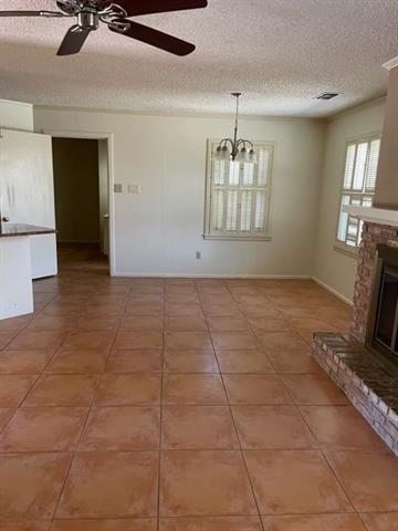 Foto del edificio - 2318 River Oaks Cir