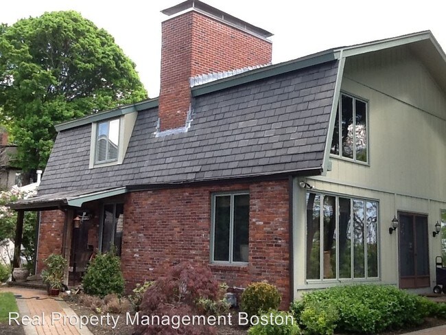Foto del edificio - 3 br, 2 bath House - 19 Summit Road