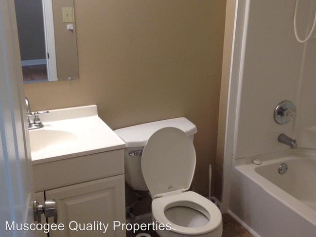 Foto del edificio - 3 br, 2 bath House - 508 Wilson Rd