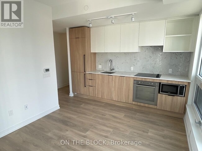 Building Photo - 82 Dalhousie St