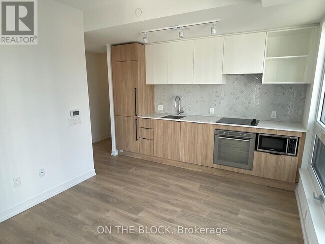 Photo du bâtiment - 82 Dalhousie St