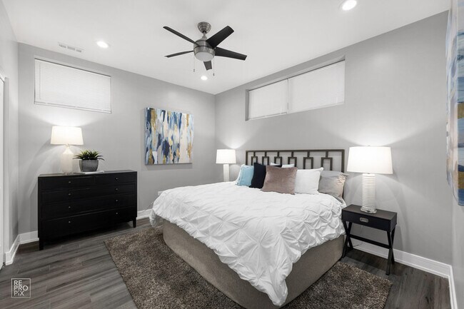 Foto del edificio - 3925 S Indiana Ave