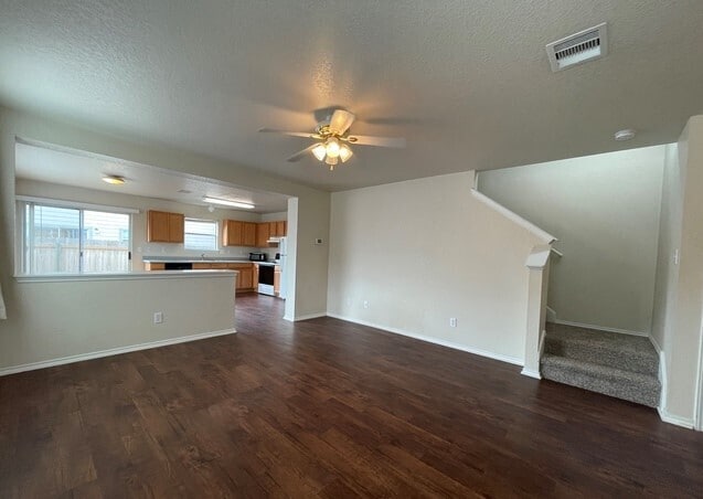 Building Photo - 102 Kenrock Ridge