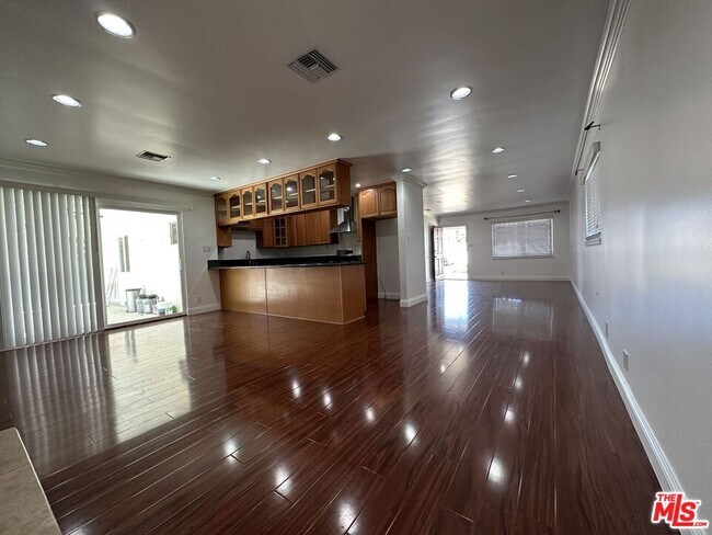 Foto del edificio - 7924 Peachtree Ave