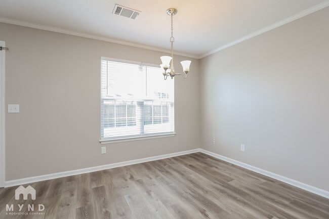 Building Photo - 1341 Tonya Dr