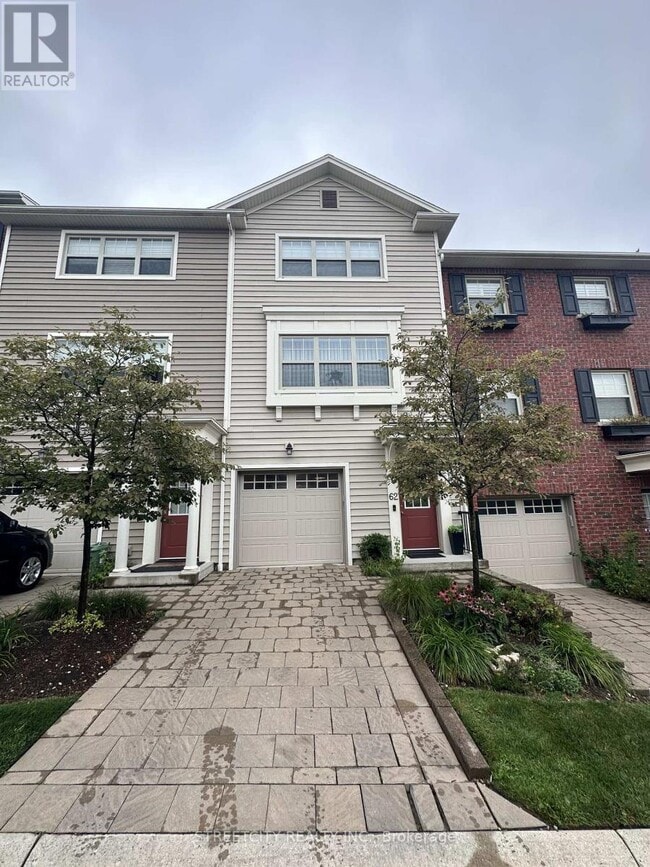 Building Photo - 1850 Beaverbrook Ave