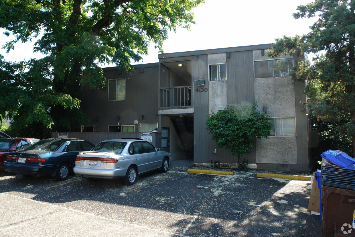 Building Photo - Viewpoint Terrace Apartment