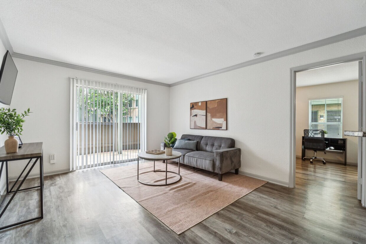 Foto principal - 10225 Bissonnet St