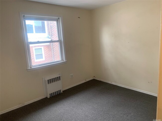 Foto del edificio - 148-08 84th Dr