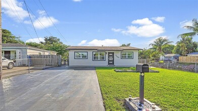 Building Photo - 7290 SW 34th Street Rd