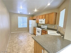 Building Photo - 8046 S Wards Ferry St