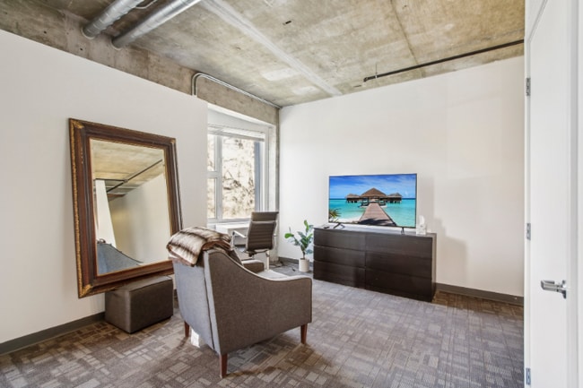 Foto del edificio - 1899 N Gaylord St