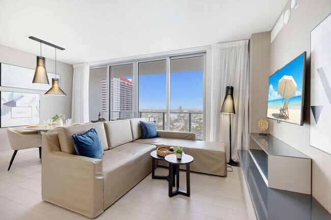 Building Photo - 4010 S Ocean Dr