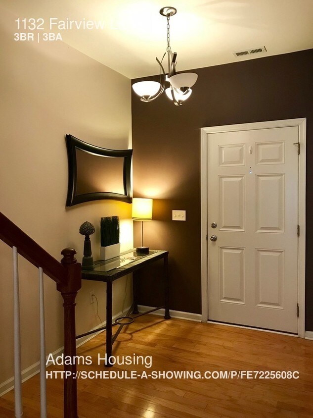 Foto principal - 1132 Fairview Ln