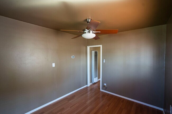 Foto del edificio - Adorable 1 bedroom in Pomona!