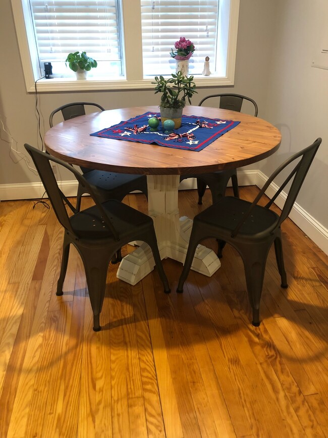 Foto del edificio - 1871 Blue Ball Rd