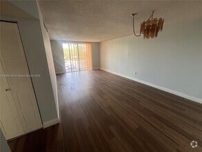 Building Photo - 1820 SW 81st Ave