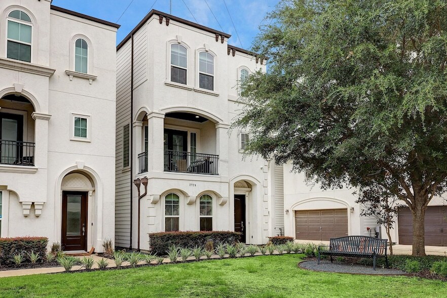 Photo - 2724 Freund Street Unit