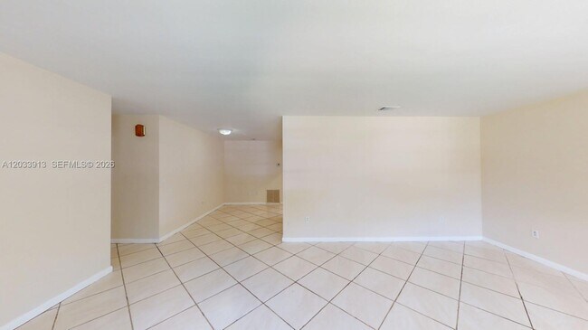 Foto del edificio - 7882 Grand Canal Dr