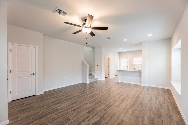 Building Photo - 17008 Adoro Dr