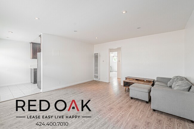 Foto del edificio - 1303 W 25th St