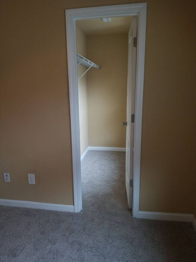 Foto del edificio - Single Family 4 Bedroom Townhome in Stonec...
