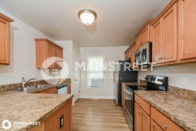 Foto del edificio - 100 LONG GRASS DR, SMITHFIELD, NC 27577