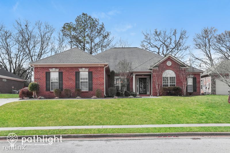 4 br, 3 bath House 114 Crystal Springs D... House Rental in Madison