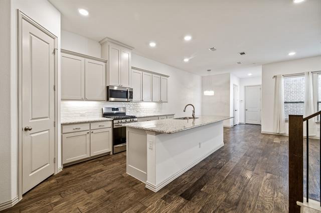 Foto del edificio - 4412 Meadow Hawk Dr