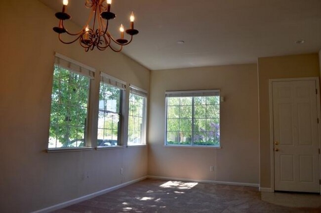 Building Photo - Charming Natomas Home