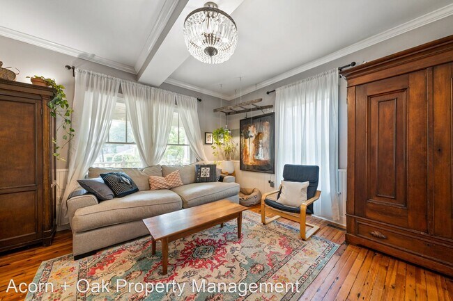 Building Photo - 3 br, 2.5 bath House - 1200 Hanover Street